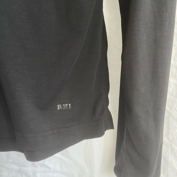 REI Co-op lightweight Base Layer Half-Zip Top - Men Size Small - Picture 8 of 9